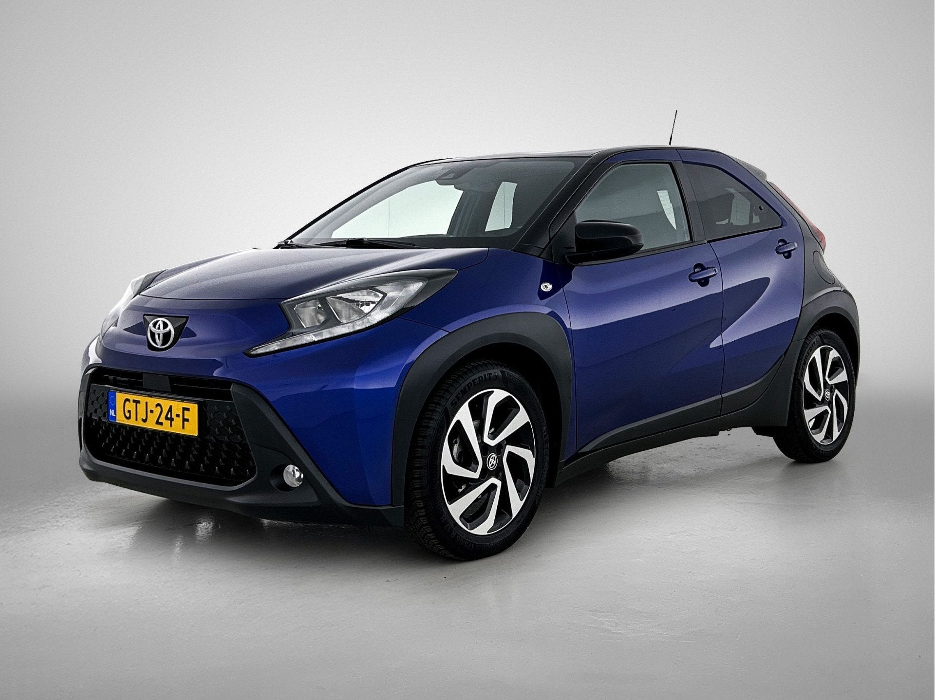 Toyota Aygo X 1.0 VVT-i MT Pulse (bj 2023), Auto's, Toyota, Stof, Gebruikt, 3 cilinders, 998 cc