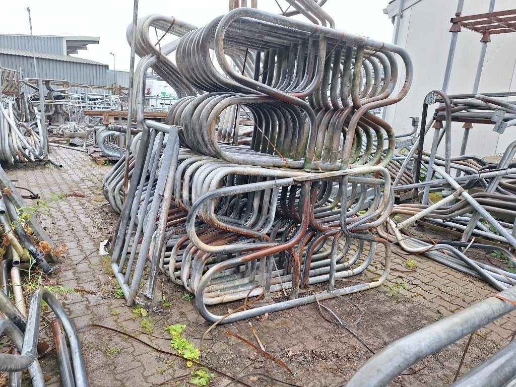 Diverse R-boxen / Boxafschijding / ligboxen, Stalling