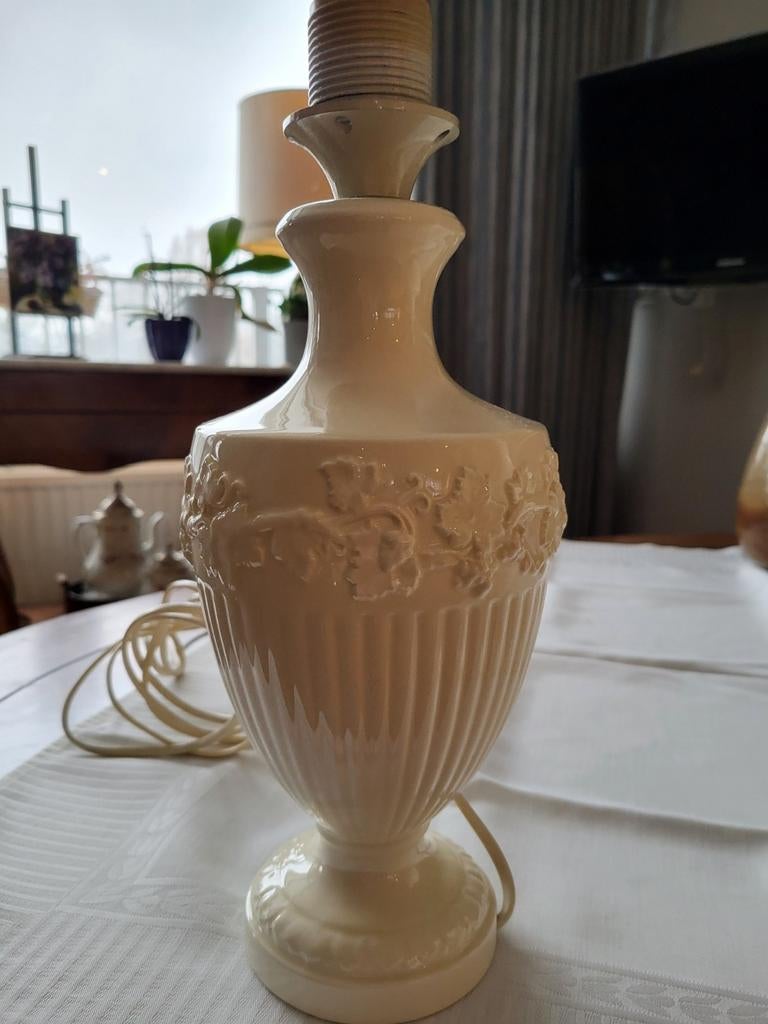 2 Wedgwood Edme lampvoeten met wijnrankenpatroon, Ophalen of Verzenden