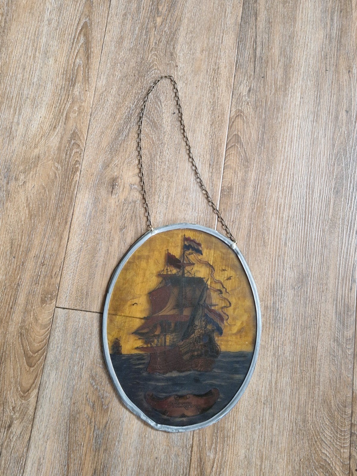 Vintage Schilderij Zeilschip in Ovale Lijst met Ketting, Ophalen of Verzenden