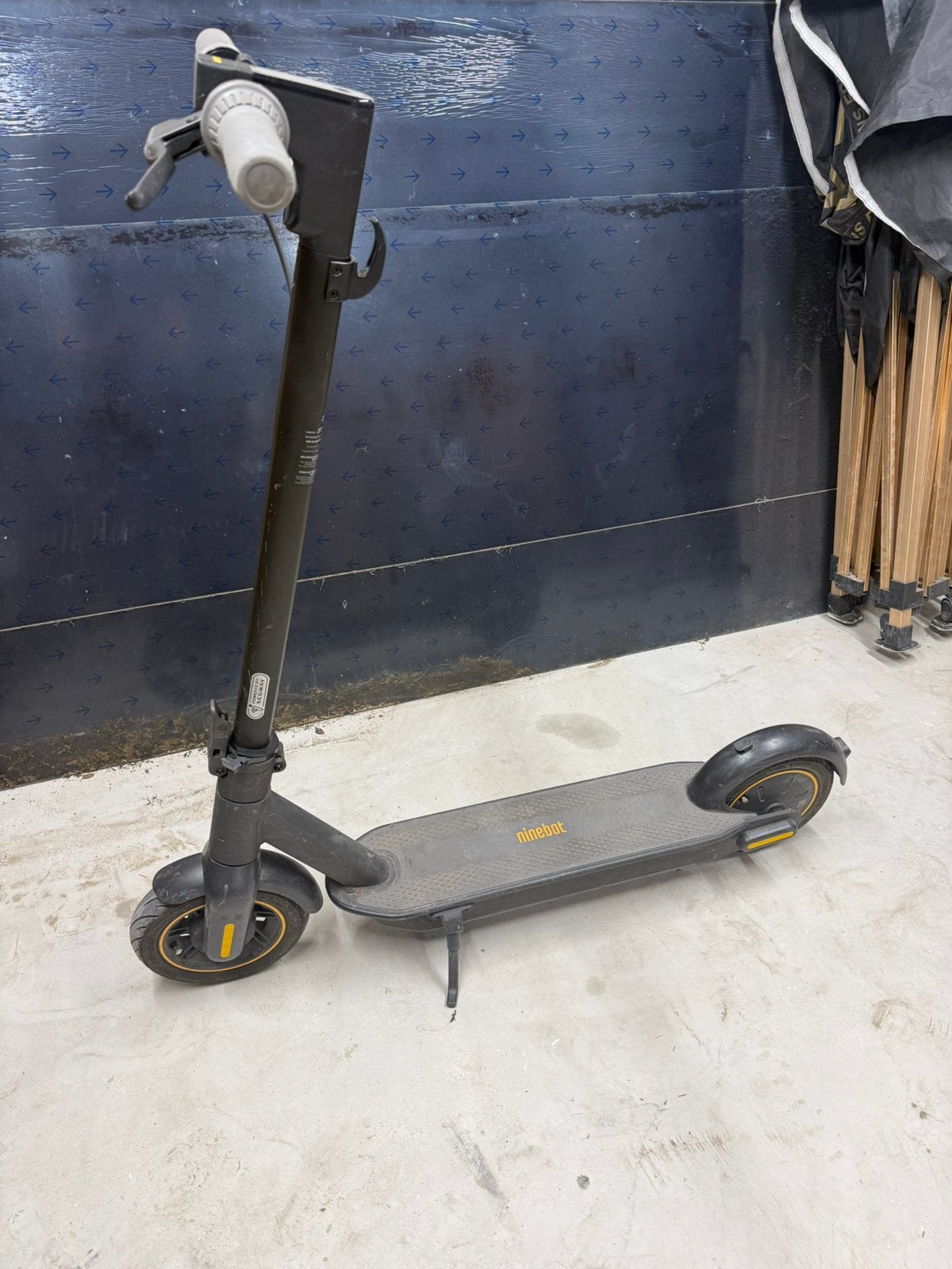 Ninebot g30 electriche step, Ophalen, Zo goed als nieuw, Elektrische step (E-scooter)