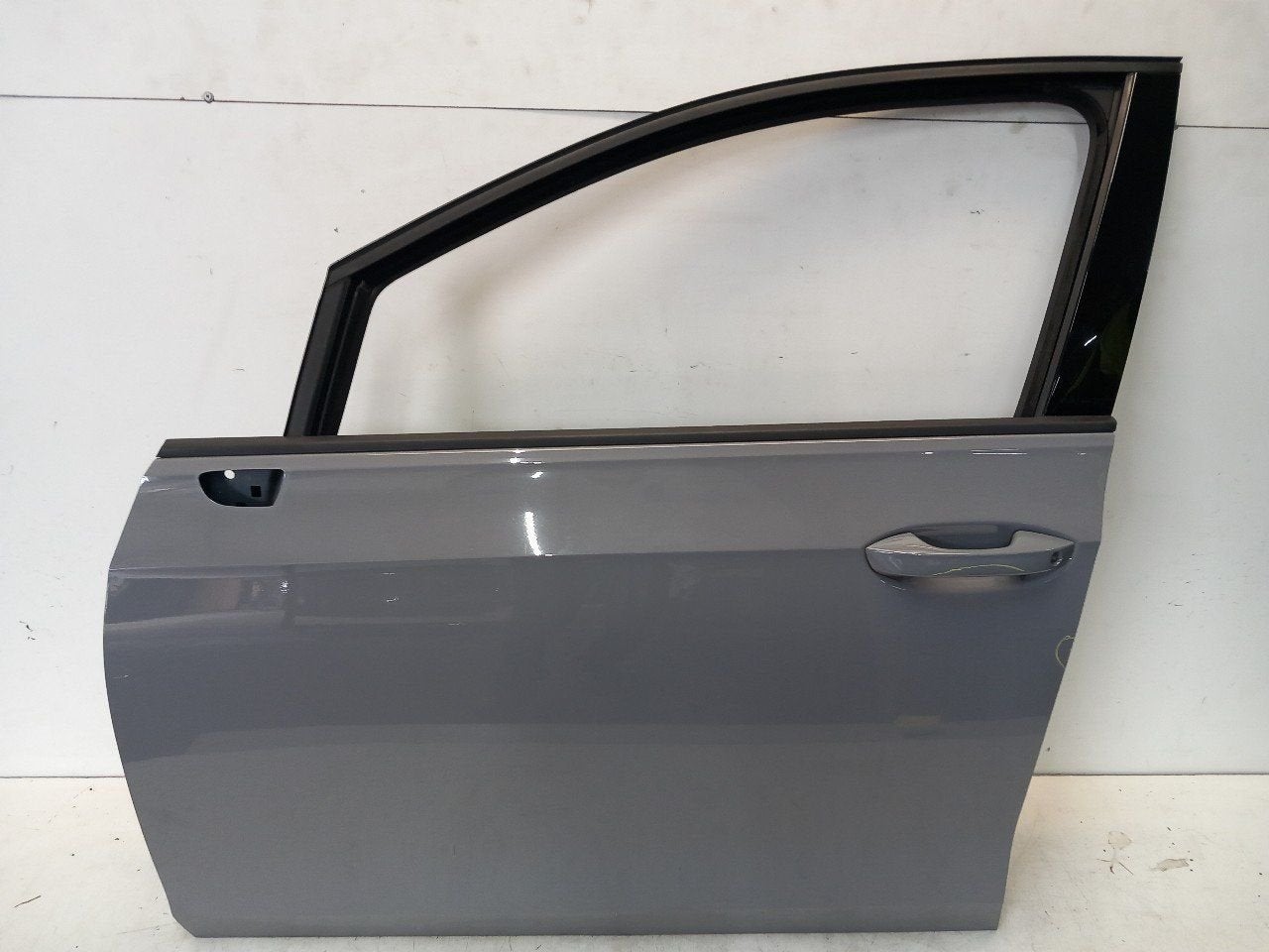Portier links voor Volkswagen Golf, Auto-onderdelen, Onderdelen@venauto.nl, Van der Ven Autorecycling B.V., Gebruikt, Ettenseweg 76, 4706 PB Roosendaal, The Netherlands