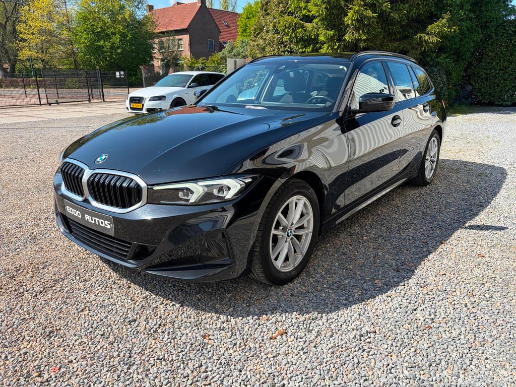 BMW 3-serie Touring 318i NW MODEL ZWART LED BTW ALL IN, Gebruikt, Zwart, Zwart, Geïmporteerd