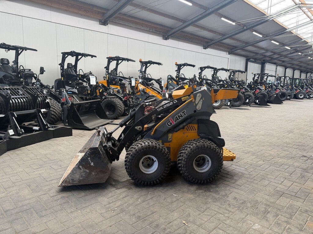 Giant SK252 D skid schranklader / minishovel 2019, Tobroco, Info@tobroco.nl, Sprendlingenstraat 57
5061 KM  Oisterwijk, NL, Wiellader of Shovel