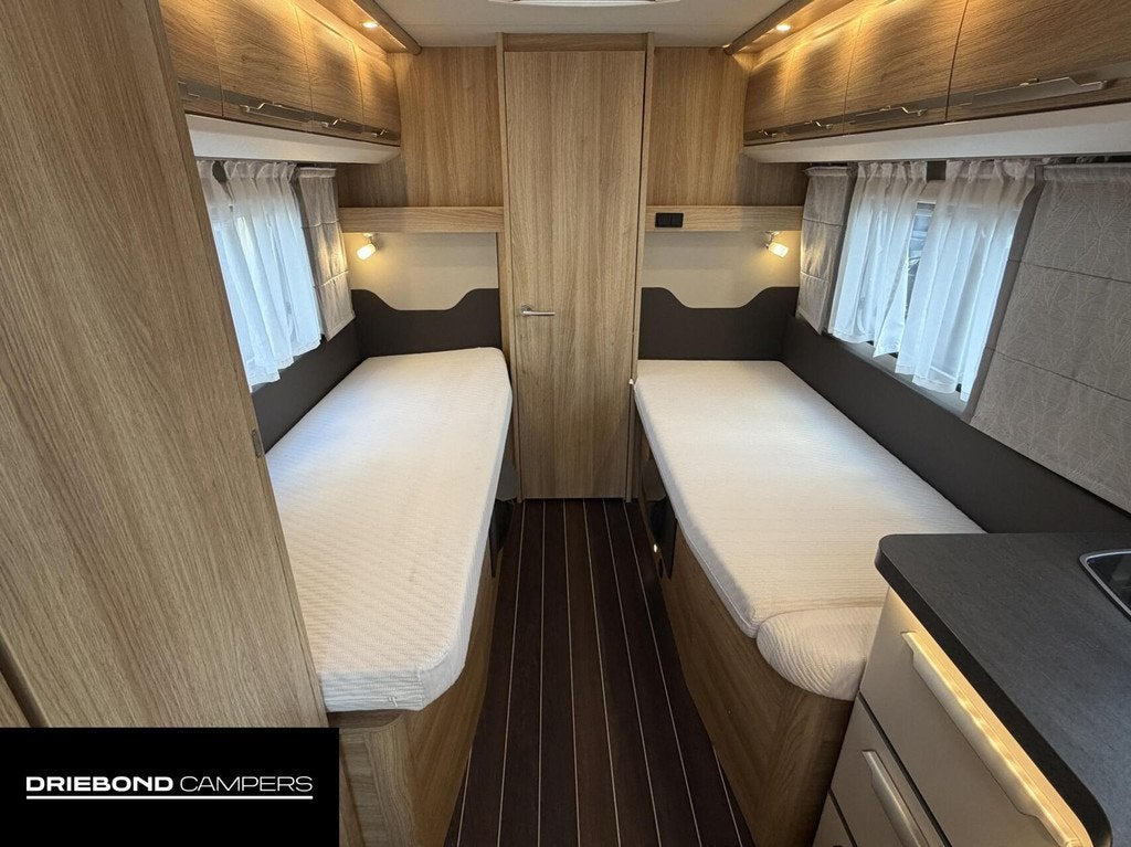 Knaus 700 MEB Platinum Automaat Enkele Bedden Grote Badkamer, Caravans en Kamperen, Automaat, Airbags, 7 tot 8 meter, Bedrijf