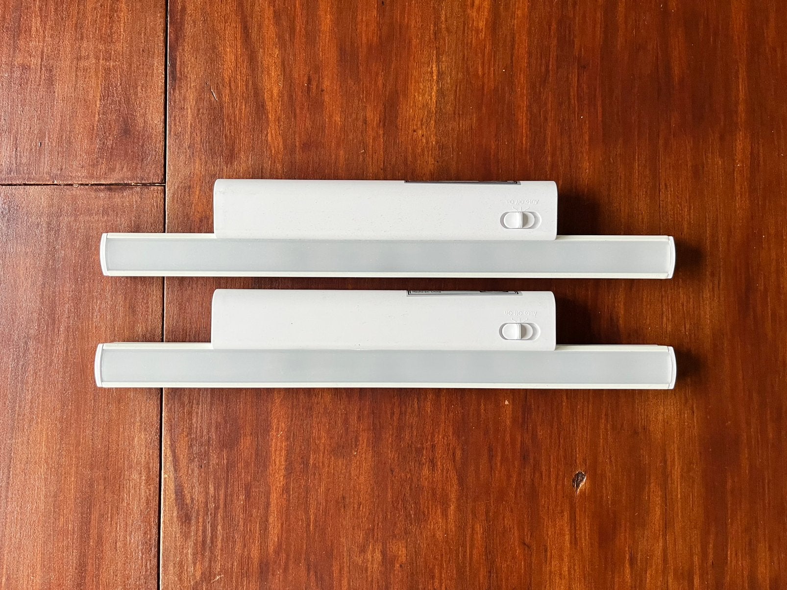 2x Ikea Stötta LED-kastverlichting 32 cm - AA batterijen, Ophalen of Verzenden, Zo goed als nieuw