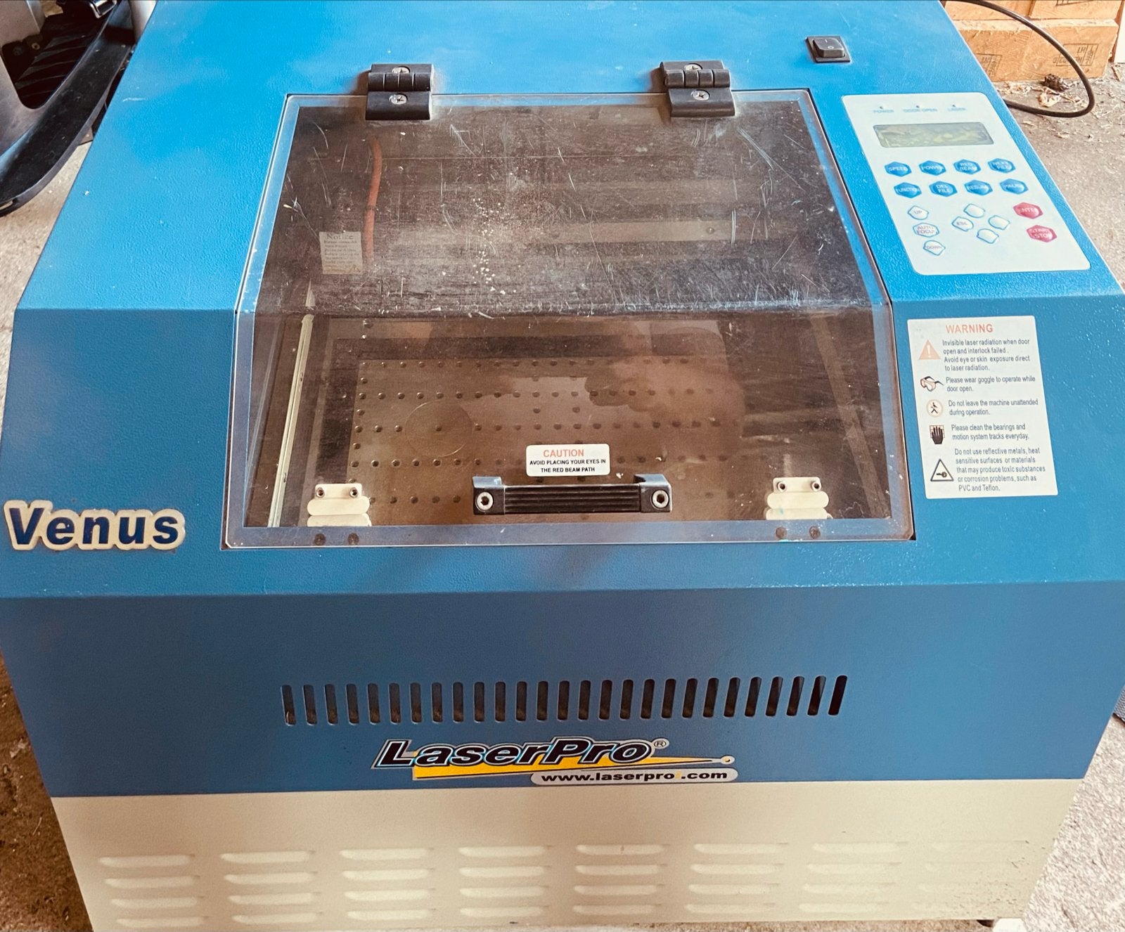 Laser graveermachine Venus V-12 (LaserPro GCC), Ophalen