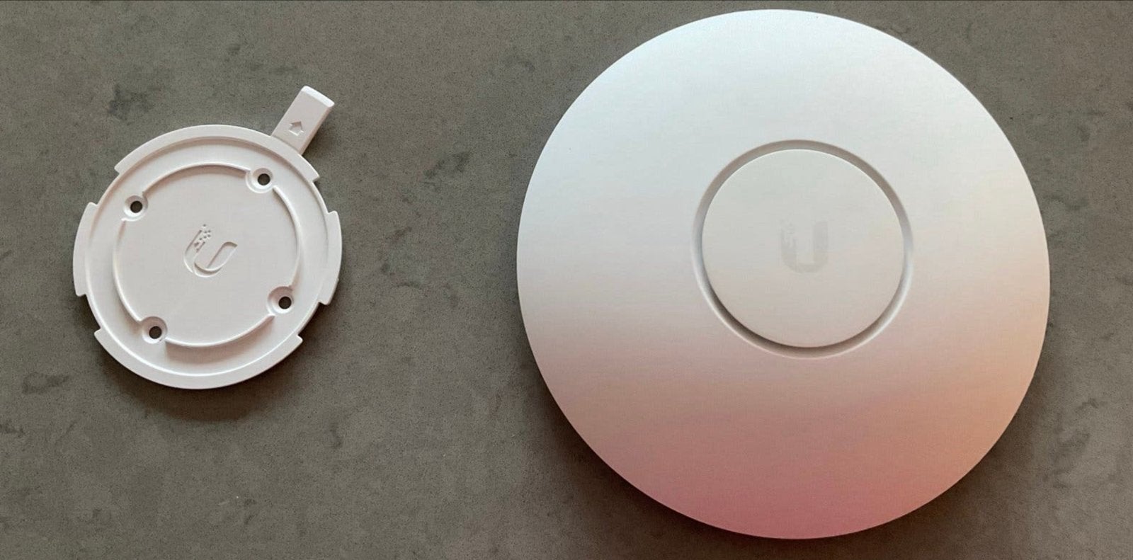 Ubiquiti UniFi AP AC LR Access Point - Zo goed als nieuw, Computers en Software, Ophalen of Verzenden, Zo goed als nieuw