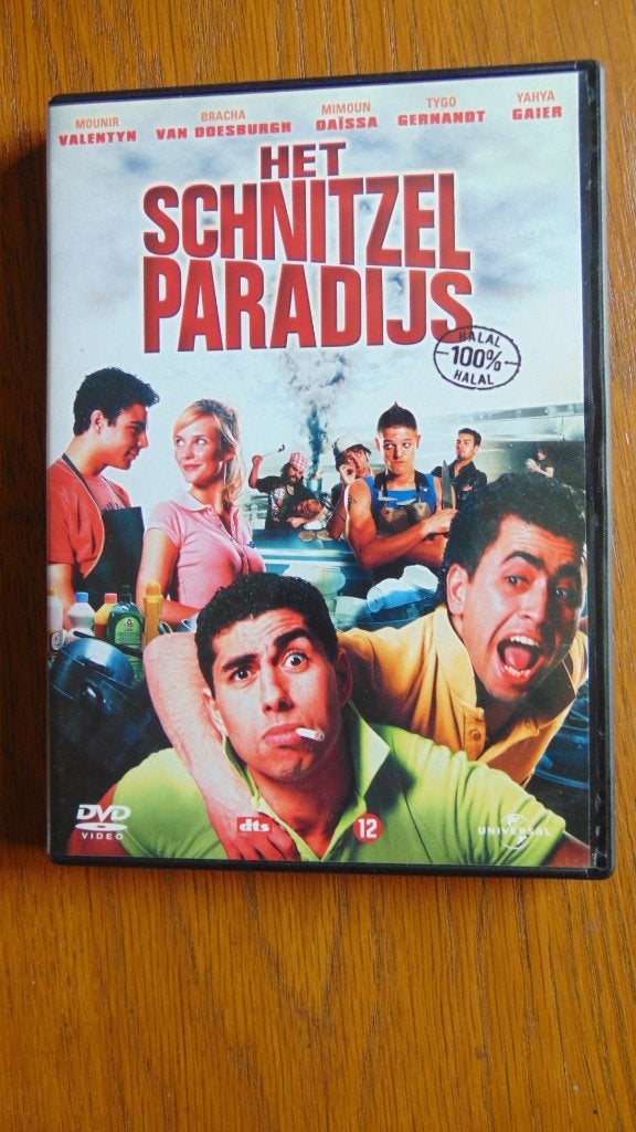 Het schnitzelparadijs dvd, Cd's en Dvd's, Dvd's | Nederlandstalig, Gebruikt, Komedie, Alle leeftijden, Ophalen of Verzenden