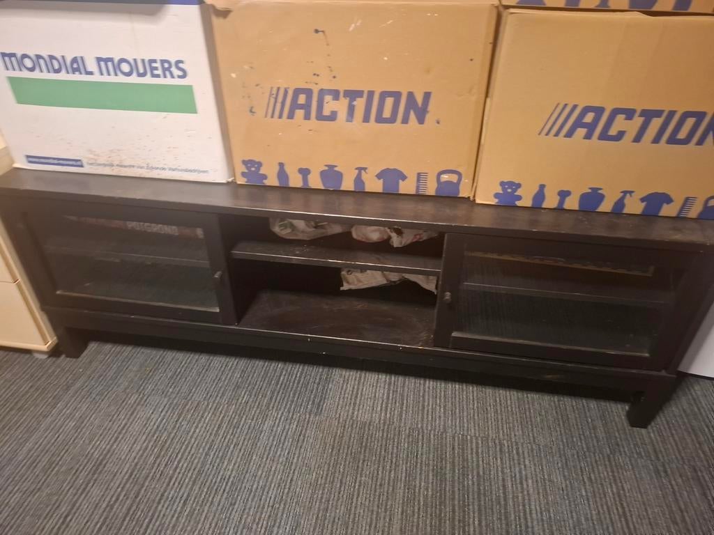 Gratis af te halen: IKEA Linnard TV-meubel, Huis en Inrichting, Kasten | Televisiemeubels, Gebruikt, Minder dan 100 cm, 100 tot 150 cm