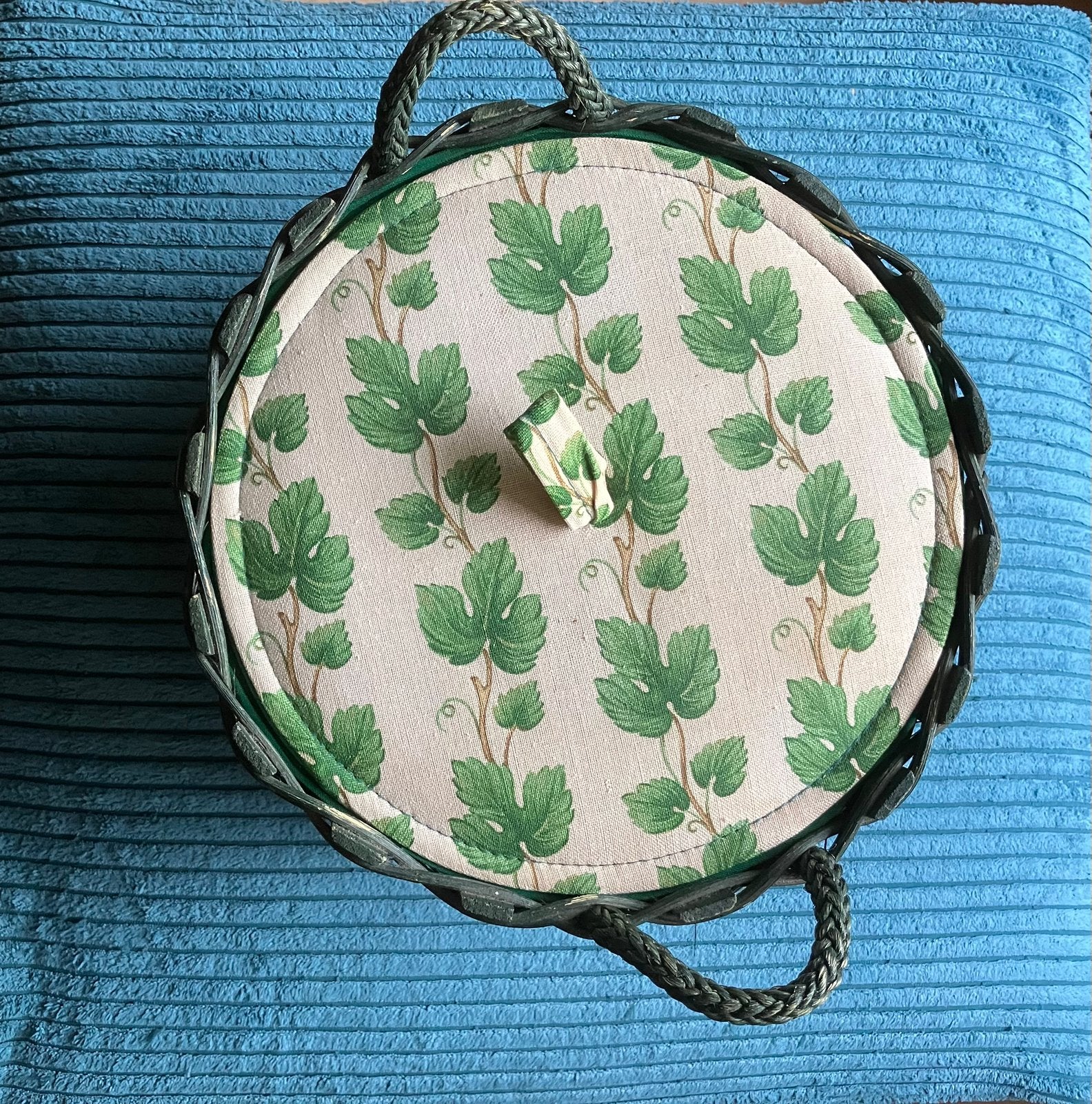 Vintage naaigarendoos met riet en klimop afbeelding☘️, Ophalen of Verzenden, Zo goed als nieuw, Overige typen