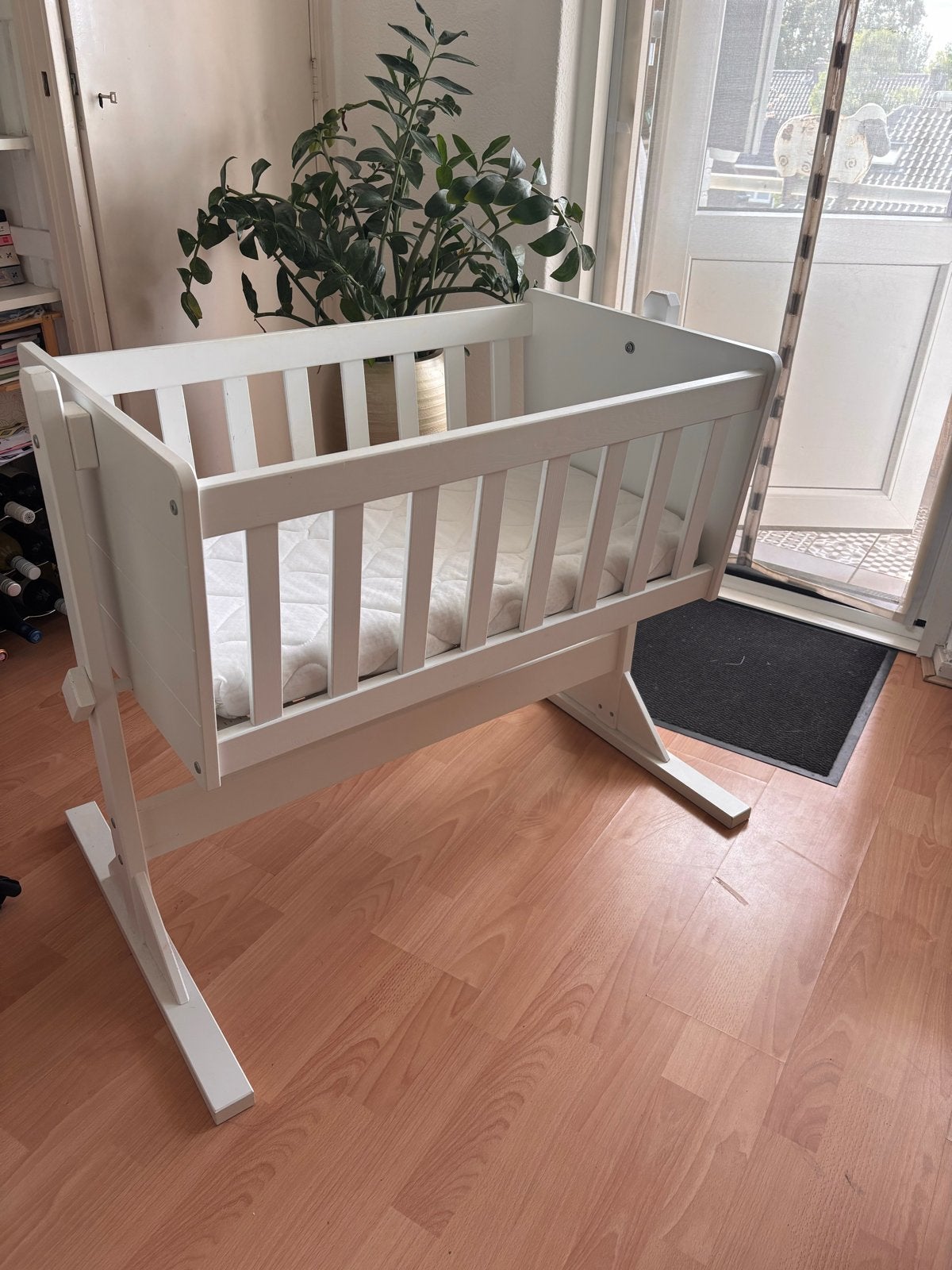 Babywieg, Ophalen, Zo goed als nieuw, Wieg