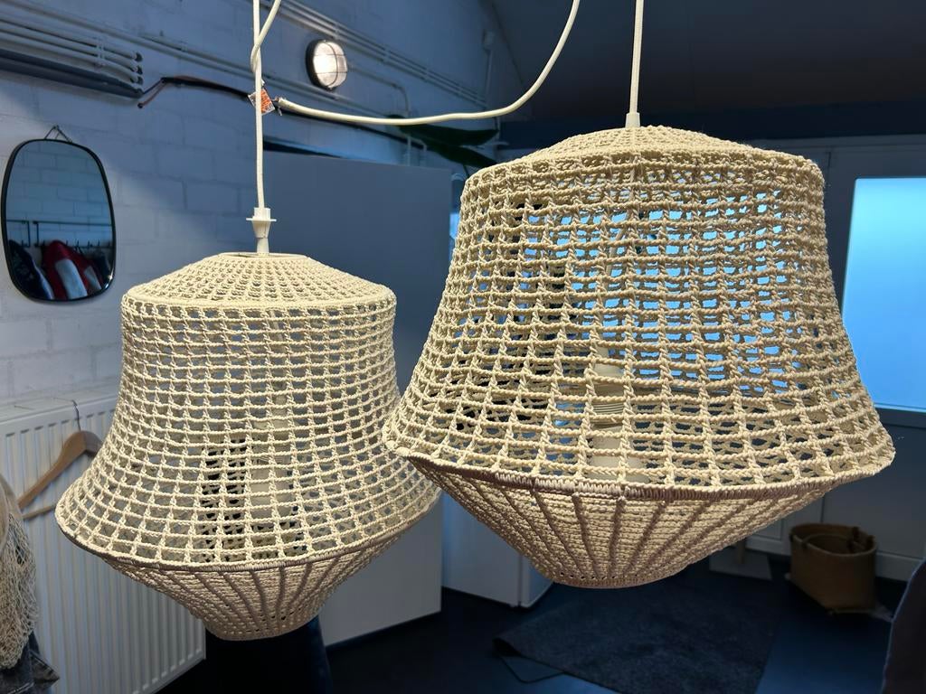 Piet Hein Eek hoor Ikea 2 gehaakte hanglampen, Huis en Inrichting, Ophalen of Verzenden, Gebruikt, Overige materialen, 50 tot 75 cm