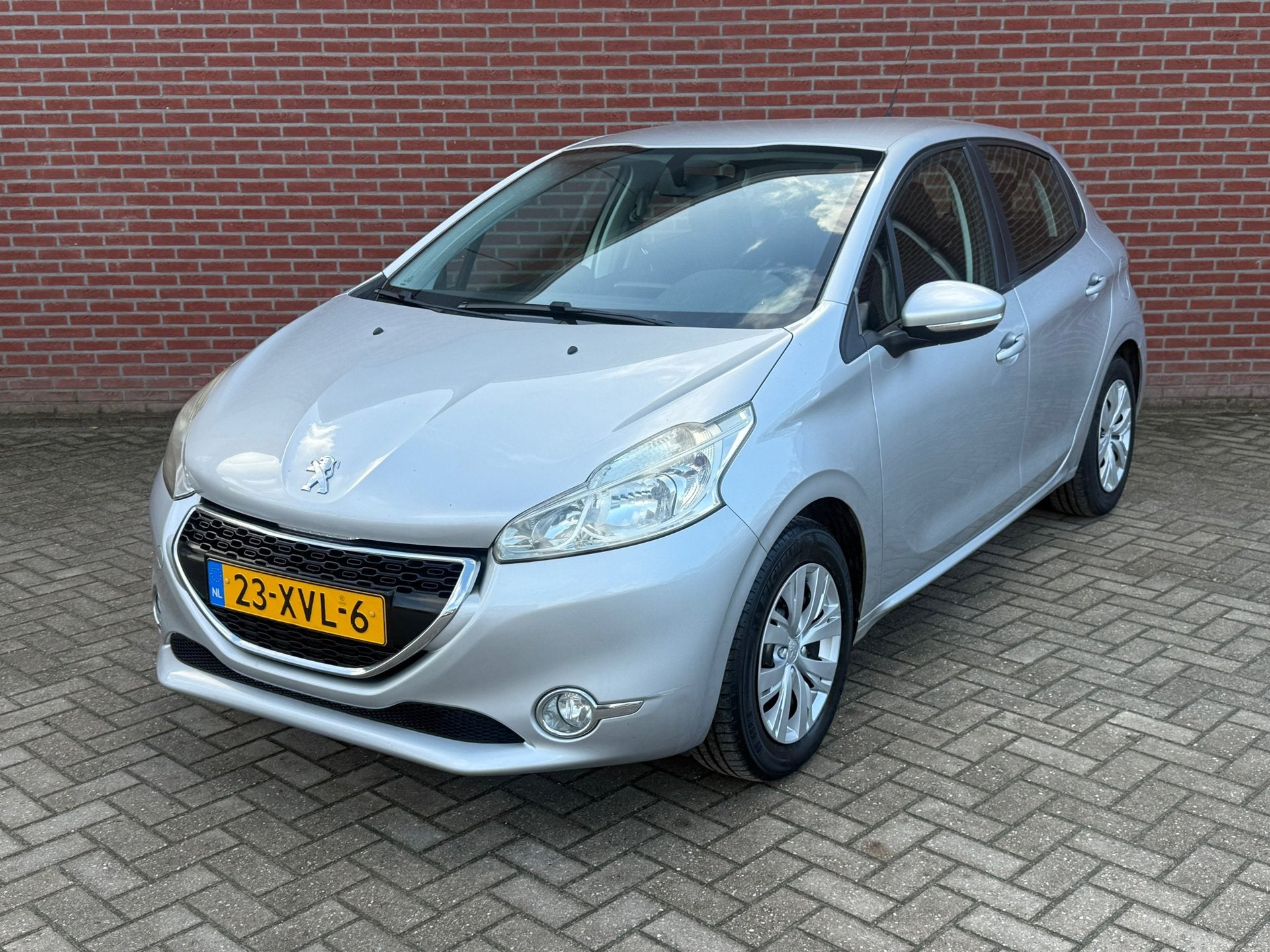 Peugeot 208 1.2 VTi Blue Lease / Nap / Airco / Cruise contro, Voorwielaandrijving, Euro 5, Gebruikt, 31 €/maand