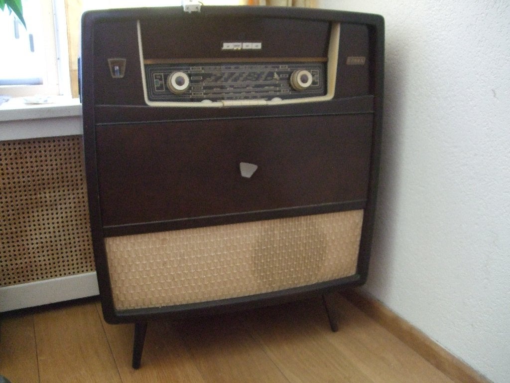 Erres radio-pickup meubel jaren 50, Ophalen