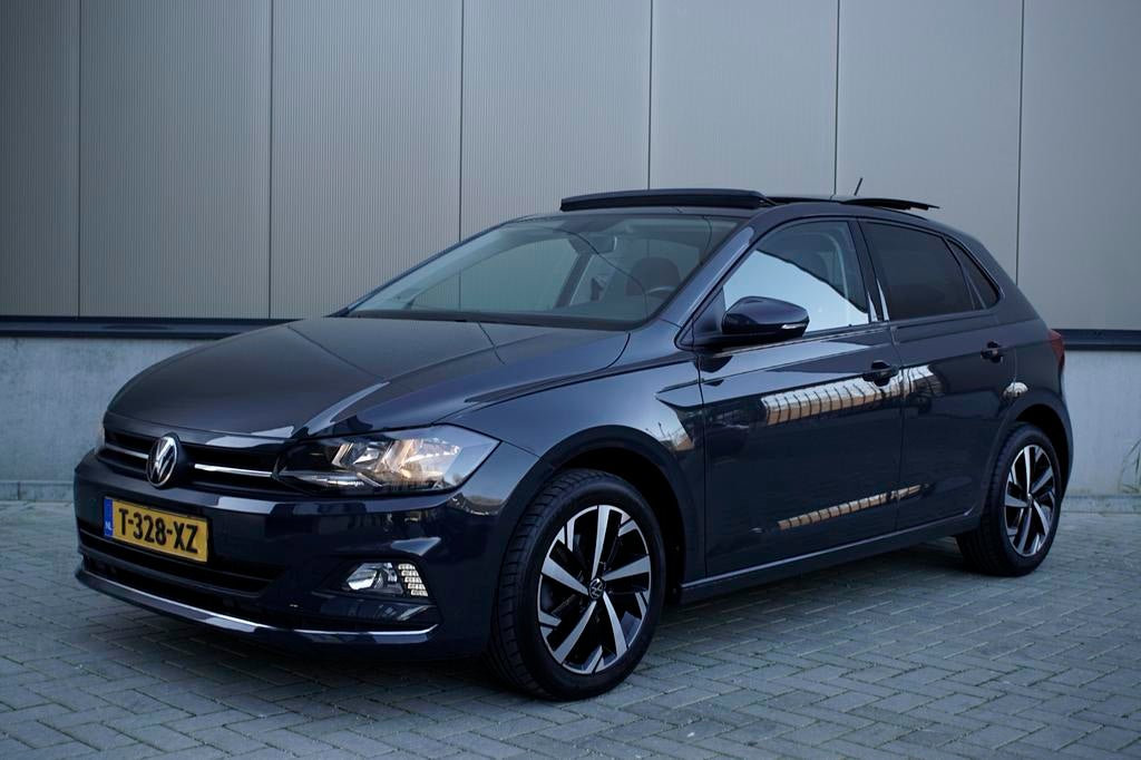 Volkswagen Polo 1.0 TSI 110pk | Pano | Acc | Stoelverwarming, Voorwielaandrijving, Stof, Zwart, 1081 kg
