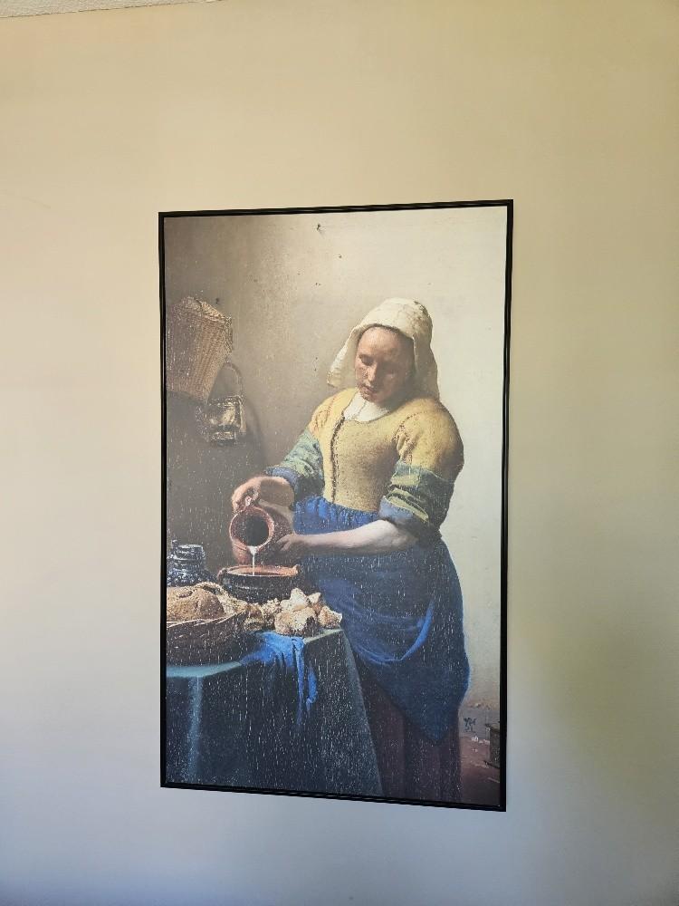 Schilderij van het Melkmeisje, met zwarte rand. 117cm bij 69, Ophalen, Zo goed als nieuw, Schilderij
