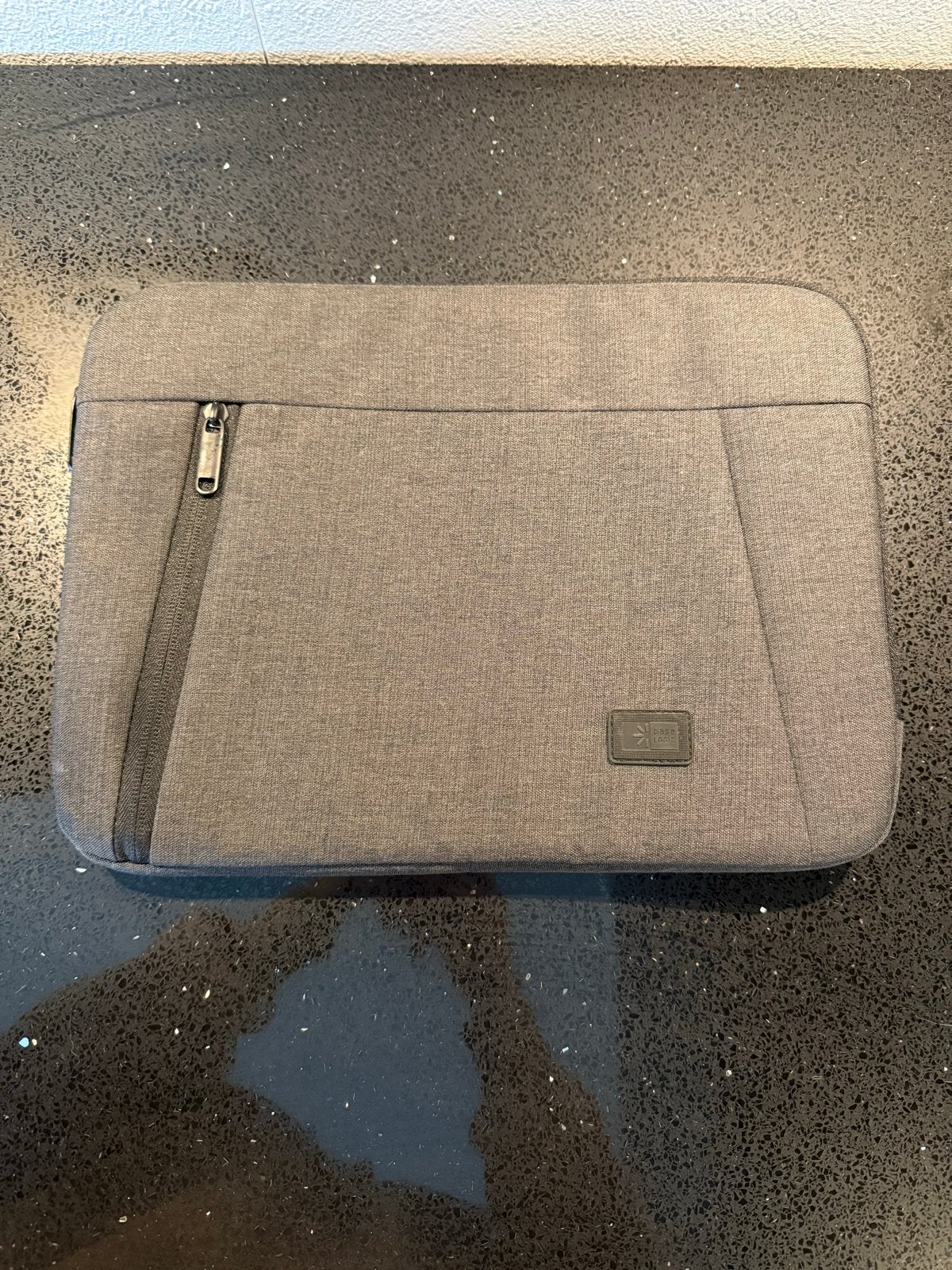 Case Logic Huxton - laptop sleeve 13 inch, Ophalen of Verzenden, 13 inch, Zo goed als nieuw