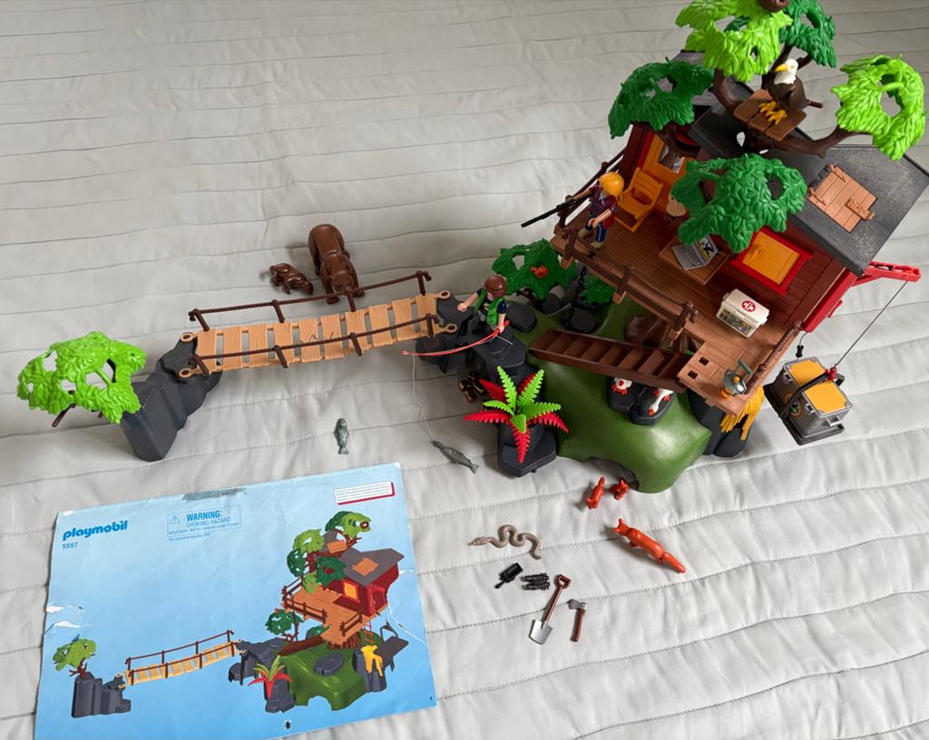 Playmobil Avontuur Boomhut 5557 met veel accessoires, Ophalen of Verzenden, Gebruikt, Complete set