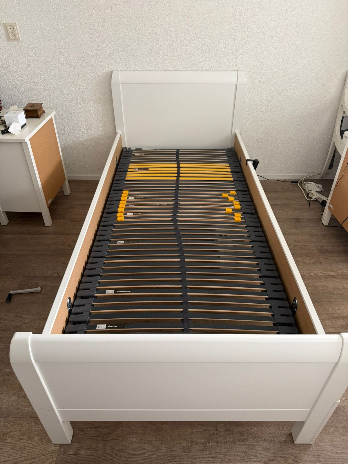 Elektrische lattenbodem met of zonder Bedframe, Huis en Inrichting, Slaapkamer | Bedden, Ophalen, 90 cm, Eenpersoons, Zo goed als nieuw