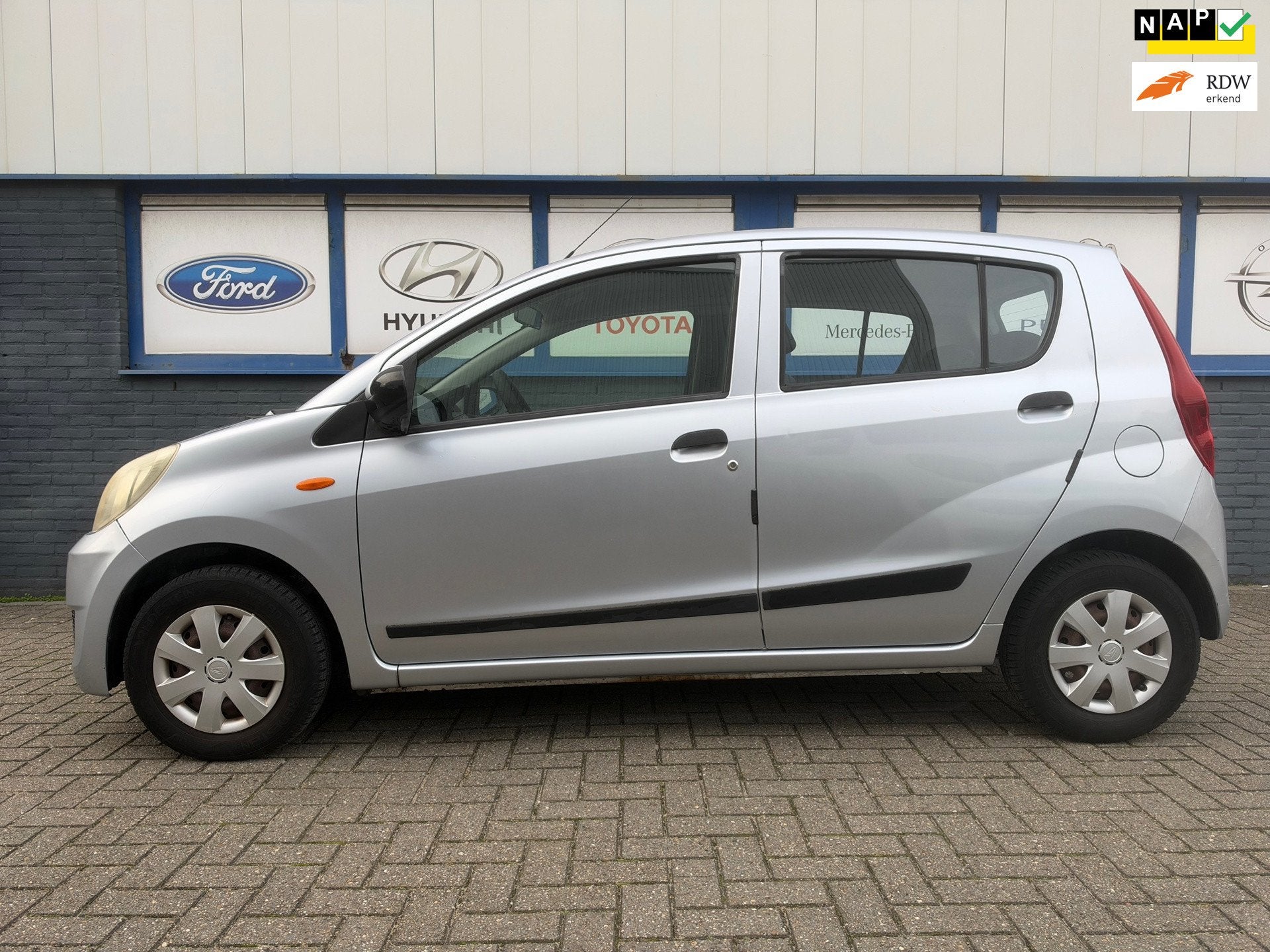 Daihatsu Cuore 1.0 Trend 10-2008 NWE.APK 1750EU, Auto's, Dealer onderhouden, 18 €/maand, 4 stoelen, Cuore