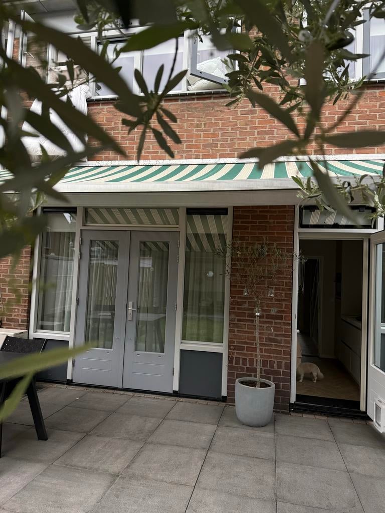 Groen-wit gestreept knikarmscherm zelf demonteren, Tuin en Terras, Zonneschermen, Gebruikt, 450 cm of meer, Ophalen of Verzenden
