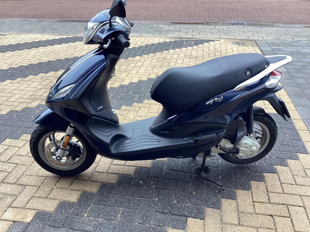 Piaggio New Fly 4 takt ., Ophalen, Zo goed als nieuw, Fly, Benzine