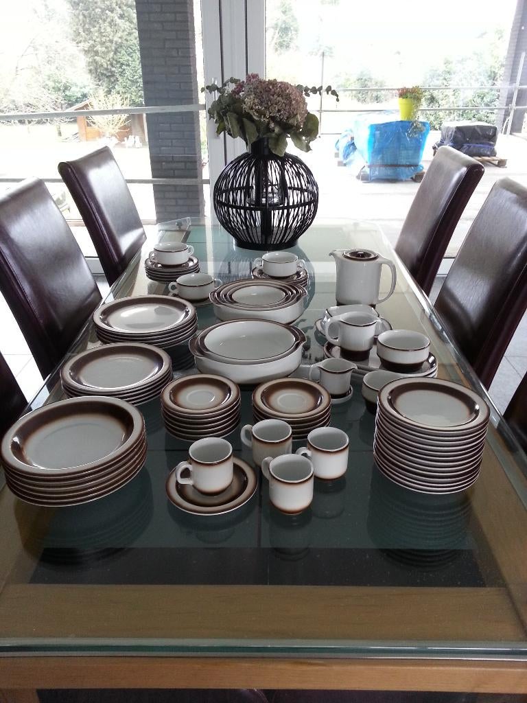 Compleet servies hotelporselein, Ophalen, Zo goed als nieuw, Overige stijlen, Porselein