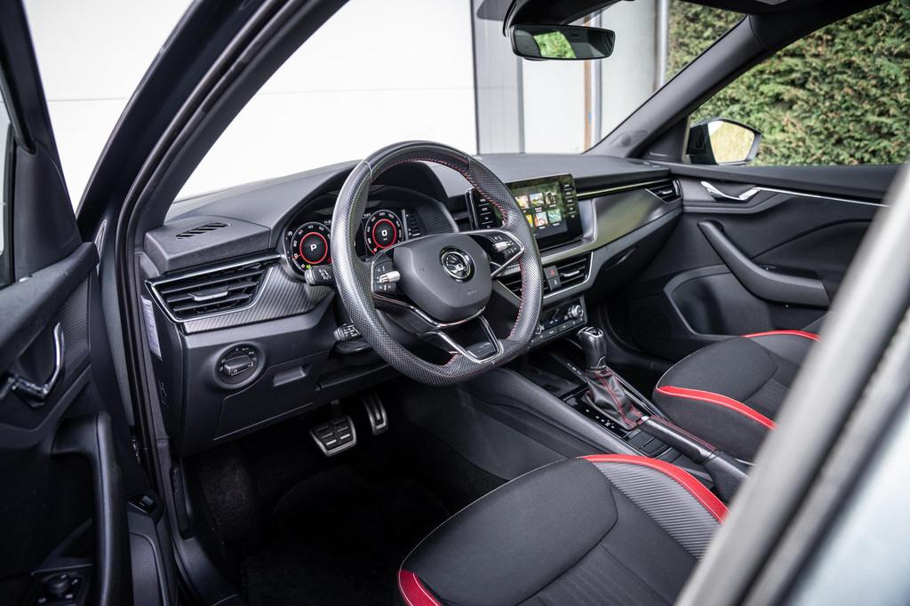 Skoda Kamiq 1.5 TSI DSG7 Monte Carlo Pano-dak|Kuipstoelen|Ca, Auto's, Euro 6, 4 cilinders, Alcantara, 630 kg
