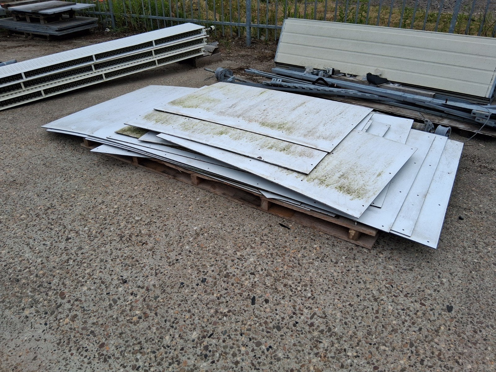 Diverse circulaire trespa platen, Doe-het-zelf en Verbouw, Hout en Planken, Gebruikt, Plank, Overige houtsoorten, Minder dan 200 cm