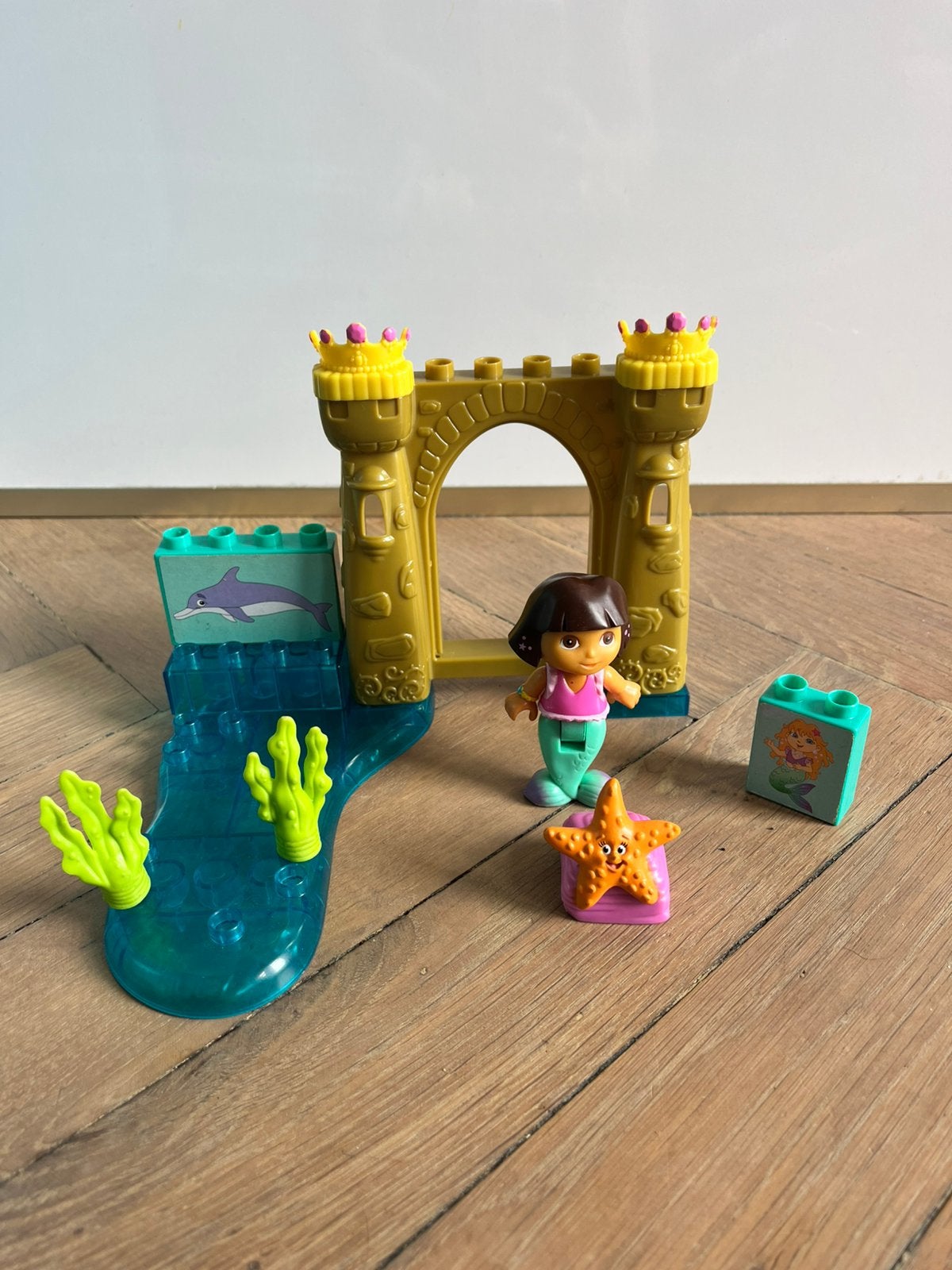 Mega bloks 3031 dora zeemeerminnen avontuur duplo kasteel, Ophalen of Verzenden, Zo goed als nieuw, Megabloks
