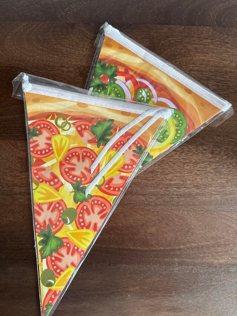 Pizza party slingers nieuw 2 stuks, Ophalen of Verzenden, Nieuw, Versiering, Verjaardag