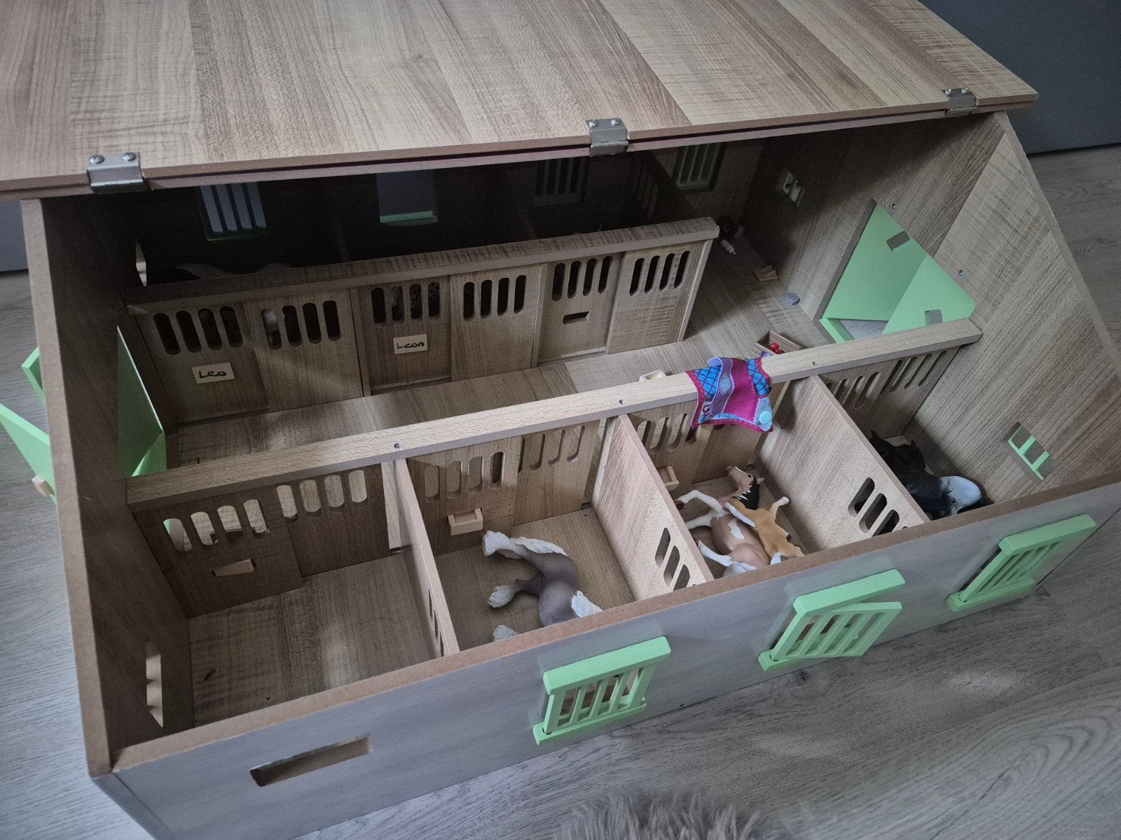 Schleich Paardenstal met accessoires, Ophalen of Verzenden, Gebruikt, Jongen of Meisje