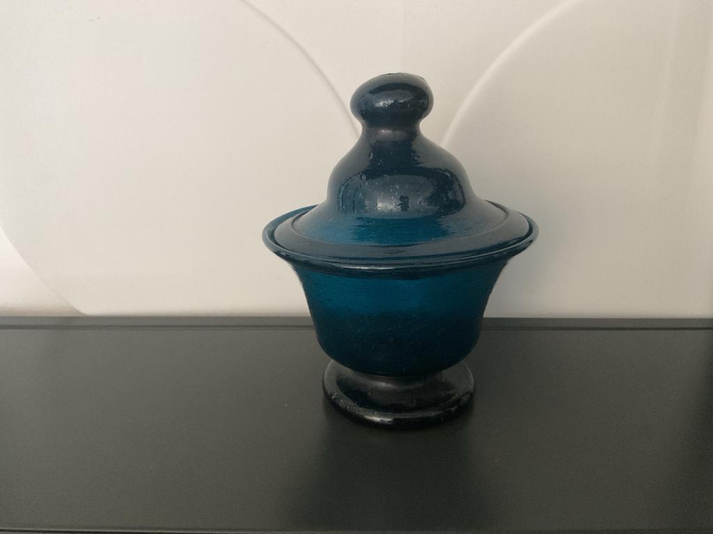 Blauwe glazen pot met deksel, Antiek en Kunst, Curiosa en Brocante, Ophalen of Verzenden