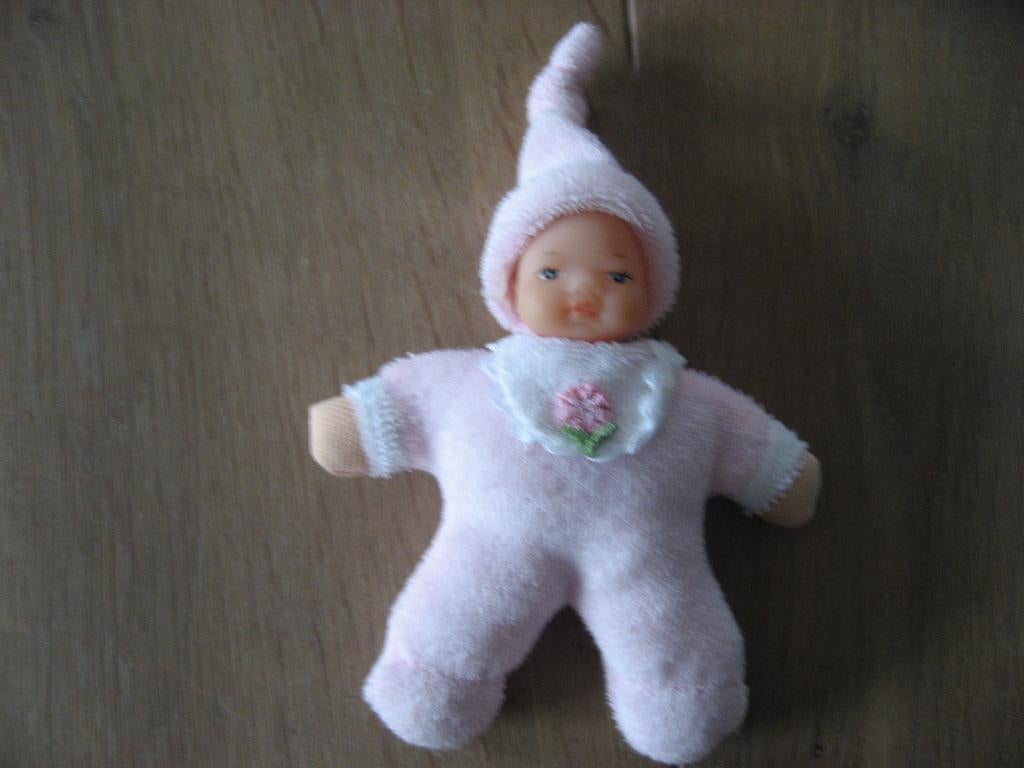 roze popje van Zapf Creation / soort lucifer popje, Verzamelen, Poppetjes en Figuurtjes, Verzenden, Nieuw