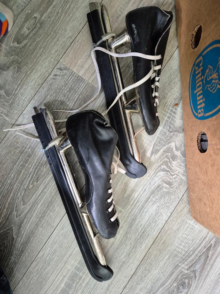 Zwarte Noren schaatsen, maat 23, Sport en Fitness, Schaatsen, Ophalen of Verzenden, Gebruikt, Noren