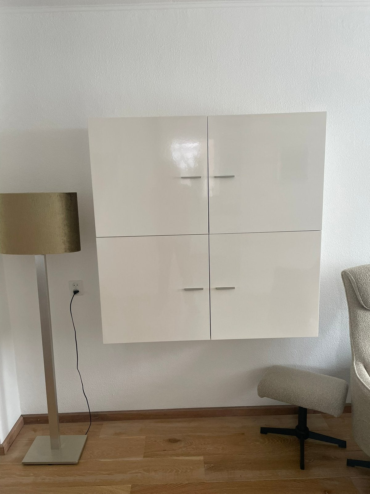 Witte wandkast, Ophalen, Zo goed als nieuw, 25 tot 50 cm
