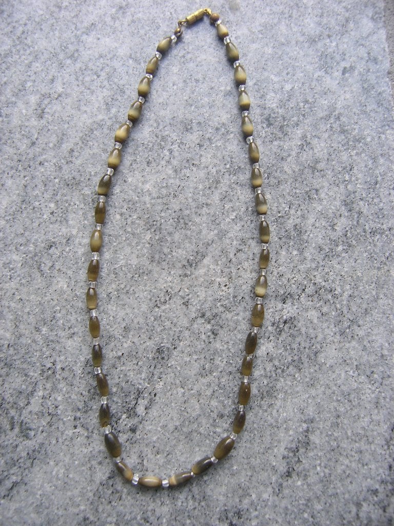 Ketting met ovale tijgeroogkralen en doorzichtige kraaltjes, Sieraden, Tassen en Uiterlijk, Kettingen, Ophalen of Verzenden, Zo goed als nieuw