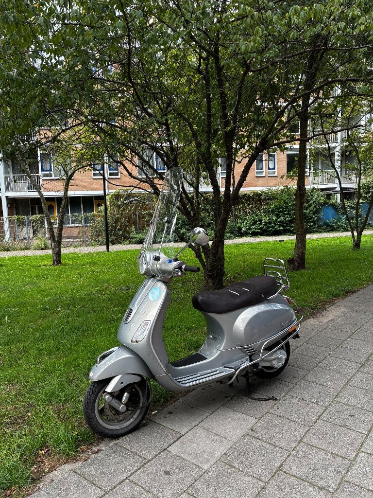 Vespa LX 50 Touring 2014 - Goed motorisch onderhouden, Fietsen en Brommers, Scooters | Vespa, Ophalen, Gebruikt, Maximaal 45 km/u