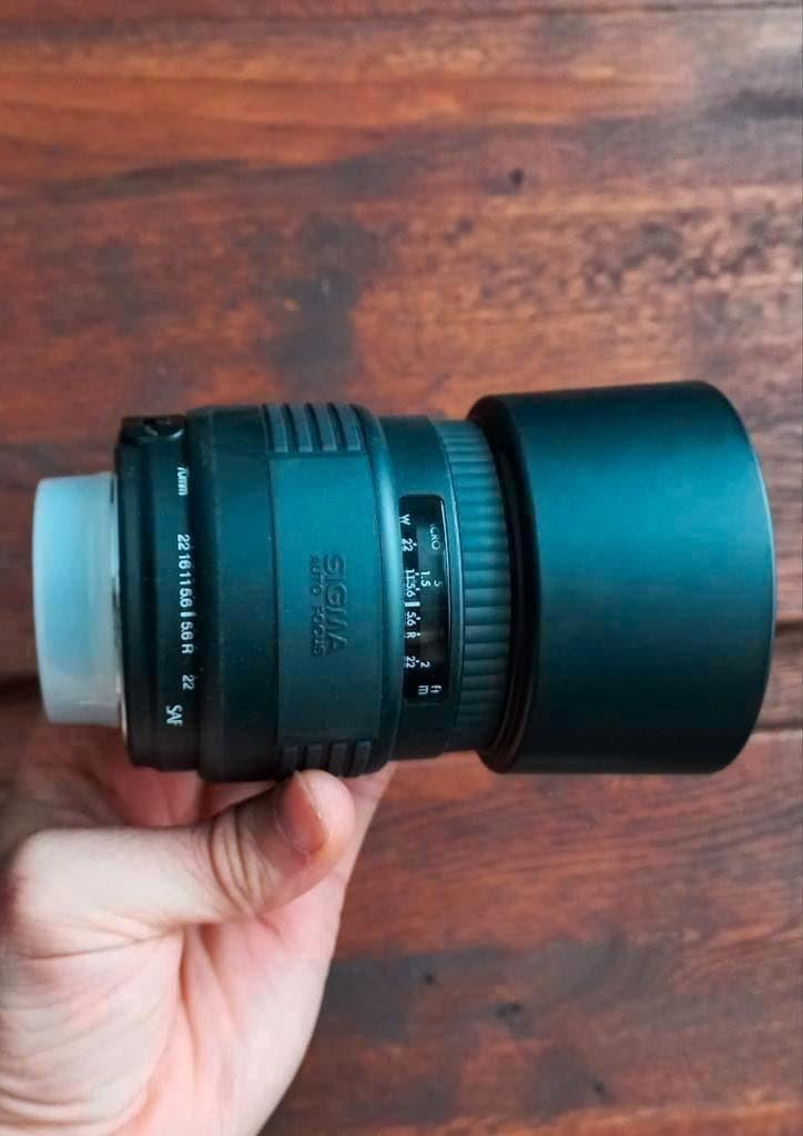 Sigma UC ZOOM 70-210mm 1:4-5.6 Multi-Coated, Ophalen of Verzenden
