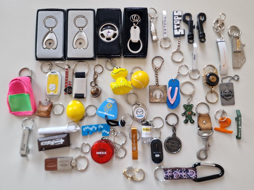 Sleutelhangers 44 stuks., Ophalen of Verzenden, Zo goed als nieuw, Overige typen