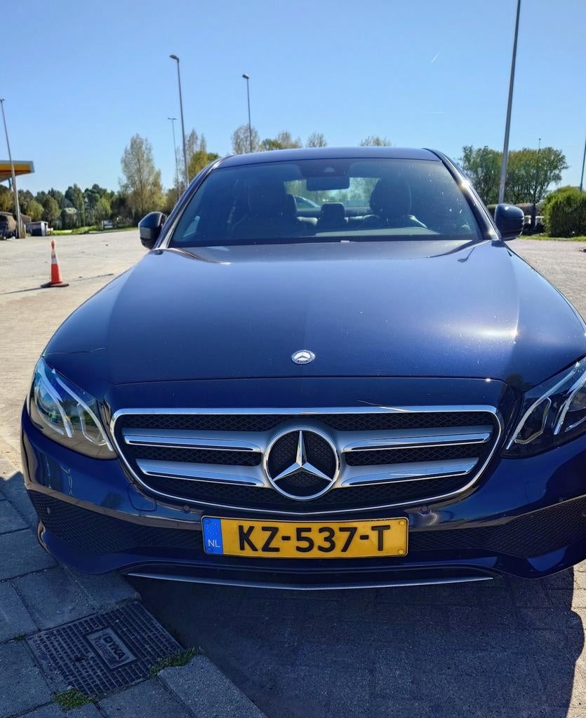 Mercedes-Benz E-Klasse E350 e Plug-in Hybrid 286pk 9G-TRONIC, Auto's, Automaat, Achterwielaandrijving, Blauw, Bruin