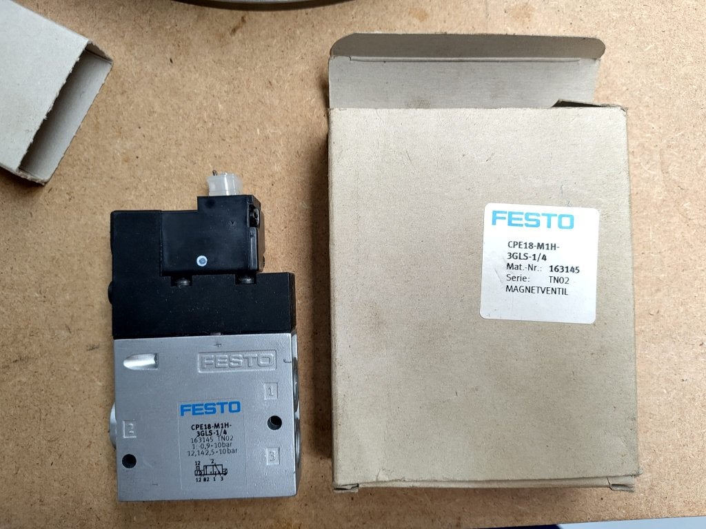 Festo magneetventiel (solenoid valve), Ophalen