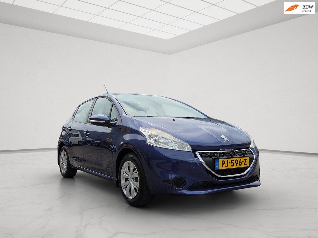 Peugeot 208 1.2 VTi Blue Lease Executive, Voorwielaandrijving, Euro 5, Stof, Gebruikt