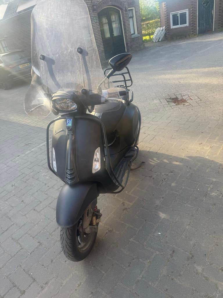 Vespa Sprint Mat Zwart - Goed Onderhouden Scooter, Ophalen, Gebruikt, Overige modellen, Benzine