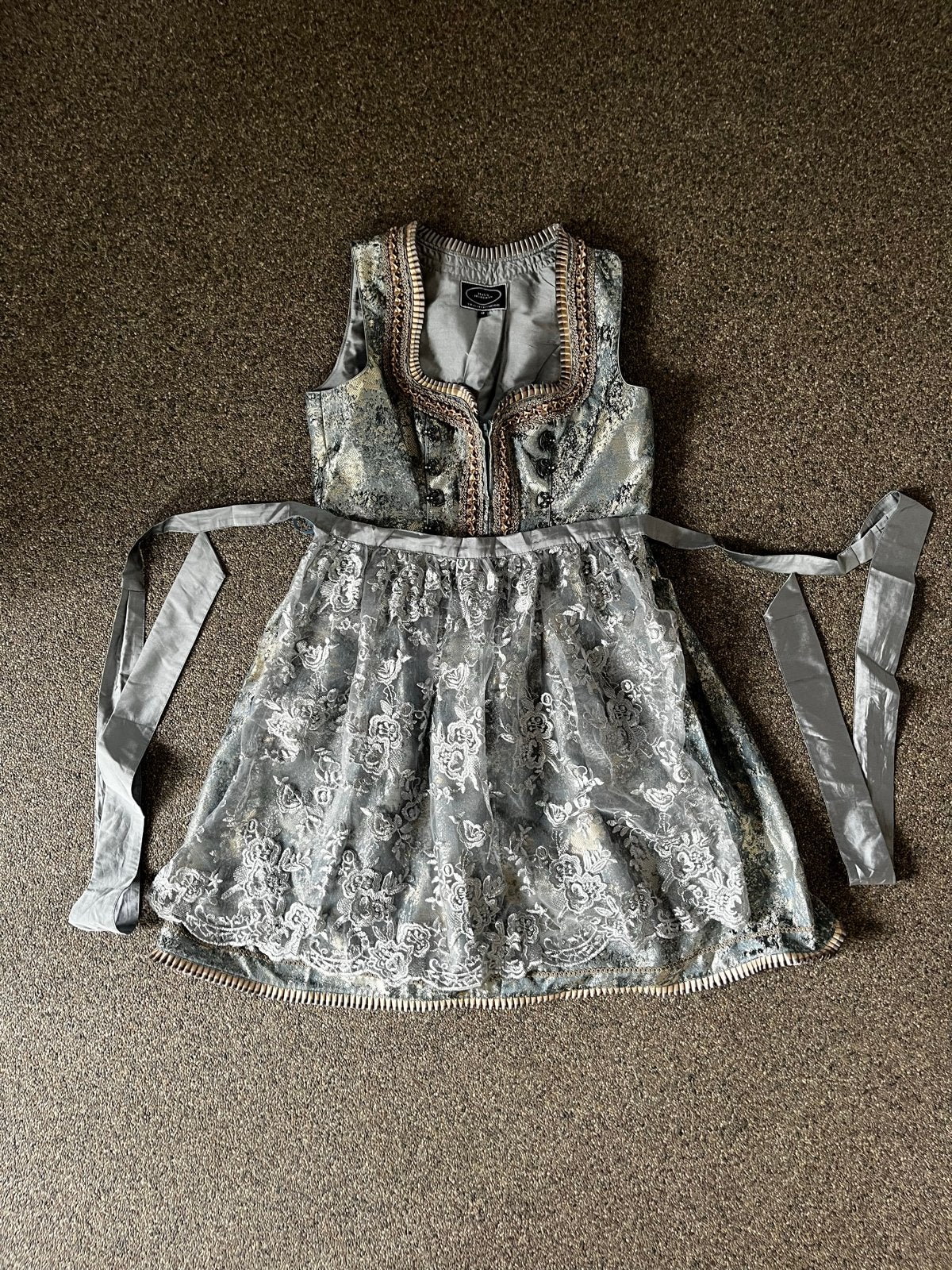 Prachtige Dirndl maat 46 - Zo goed als nieuw, Ophalen of Verzenden, Zo goed als nieuw, Maat 46/48 (XL) of groter