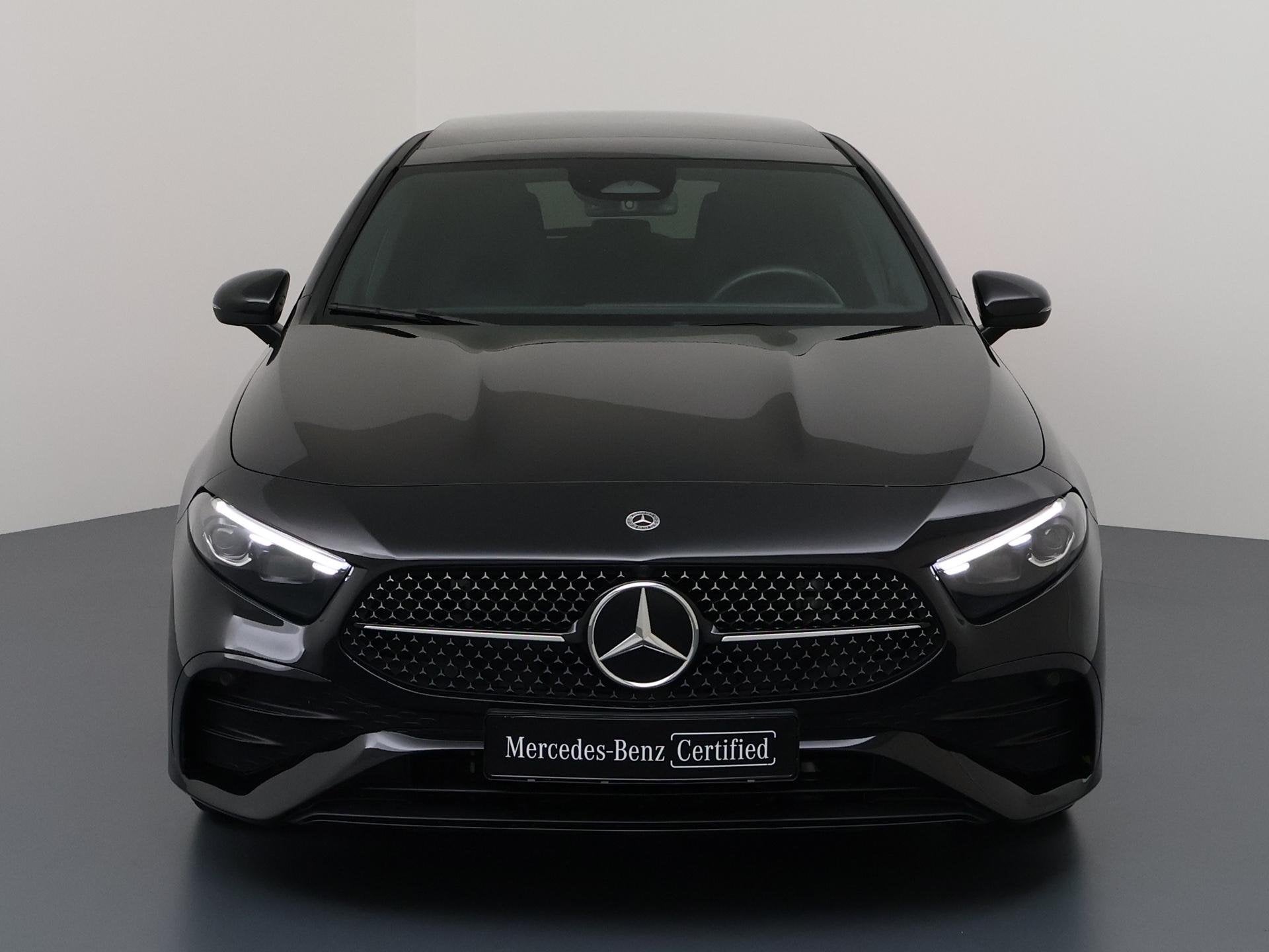 Mercedes-Benz A-klasse 180 Business Solution AMG | Panoramad, Auto's, Dealer onderhouden, 136 pk, Gebruikt, 4 cilinders