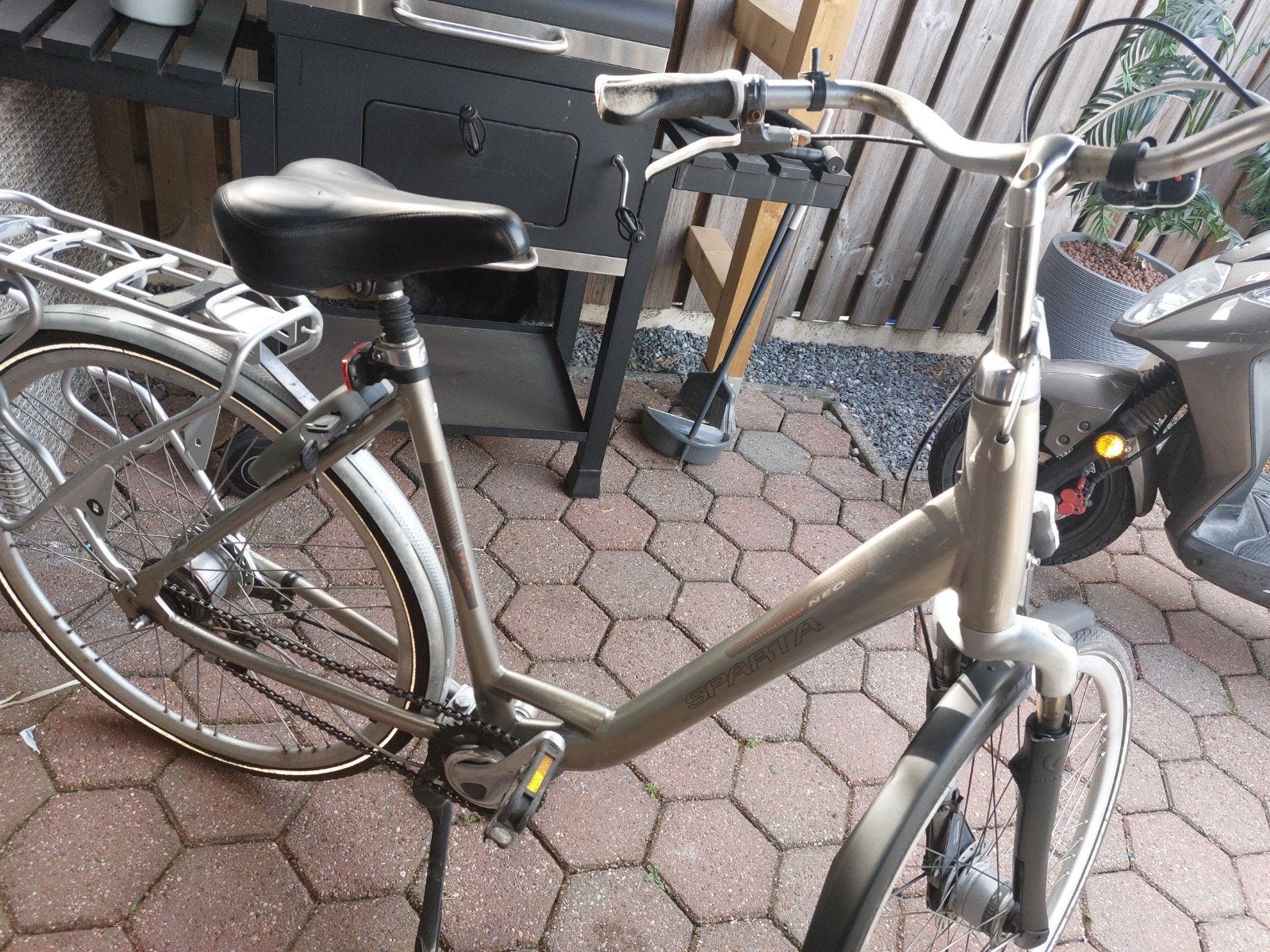 Tekoop mooie dames fiets sparta neo, 51 tot 55 cm, Ophalen, Zo goed als nieuw, Sparta