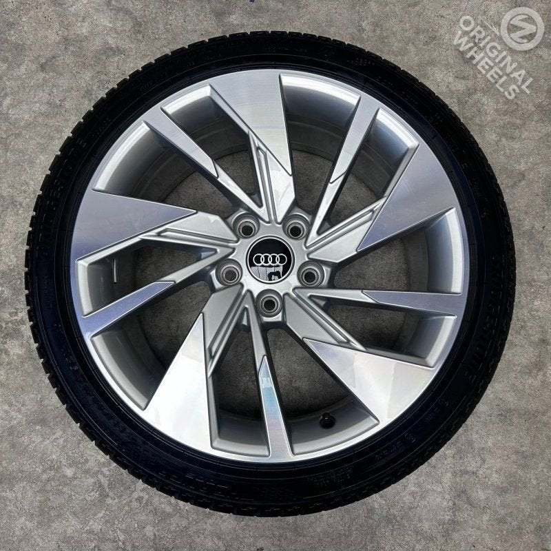 18 inch originele velgen +  zomerbanden Audi A3 S3 8Y 8Y0601, 18 inch, Gebruikt, -, -