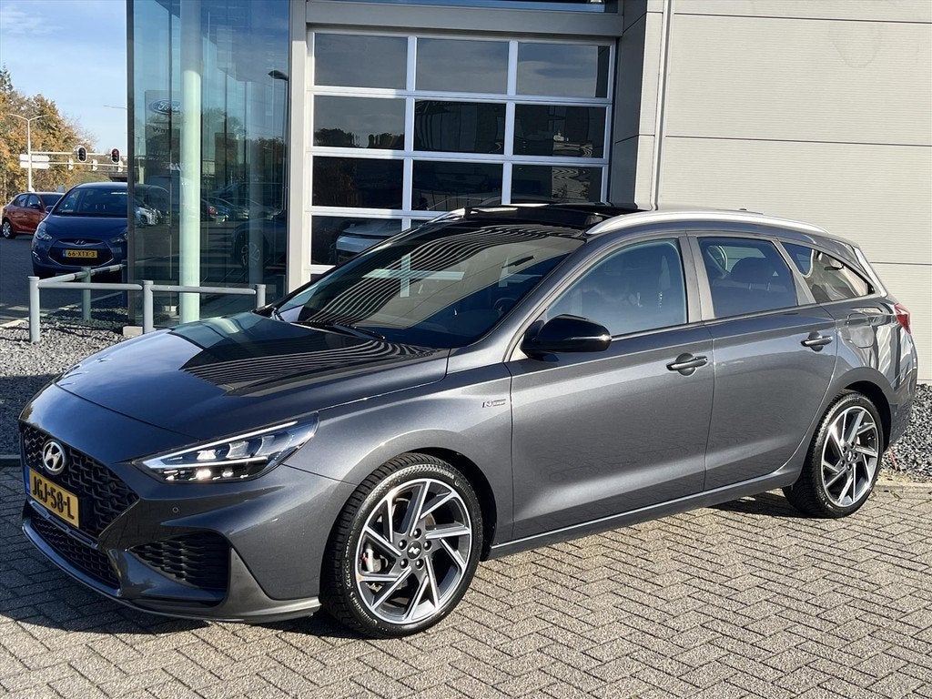 Hyundai i30 Wagon 1.5 T-GDI 160pk Automaat N Line | Stoel en, Auto's, Hyundai, Stof, Gebruikt, Euro 6, 4 cilinders